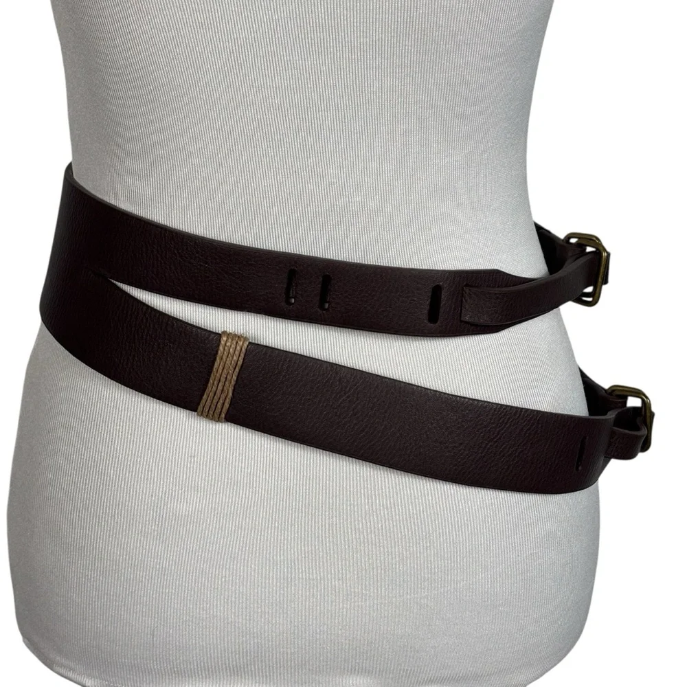 Star Wars Galaxy Edge Resistance Youth Brown Belt Small/Medium Rey Cosplay